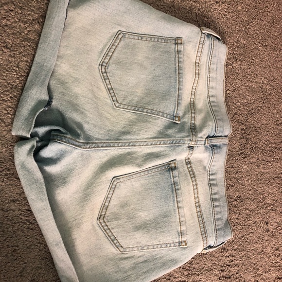 Old Navy Jean Shorts - Picture 2 of 2